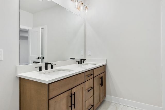 814 42nd Ave, N, Nashville, TN 37209