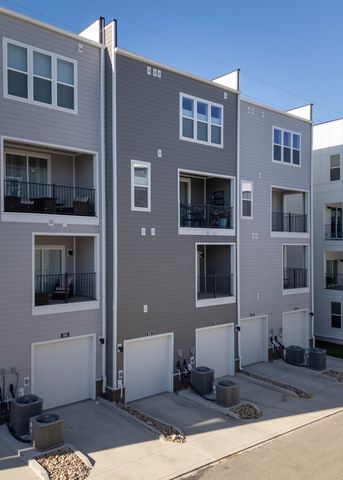 814 42nd Ave, N, Nashville, TN 37209