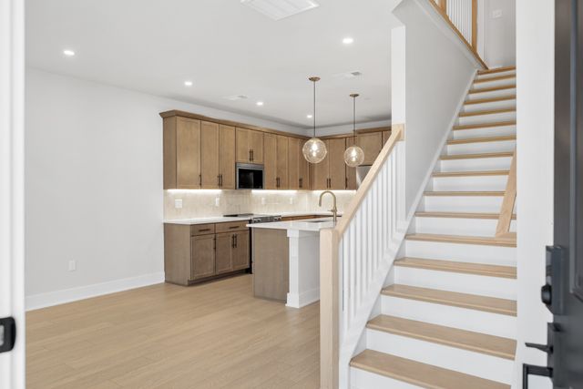 814 42nd Ave, N, Nashville, TN 37209