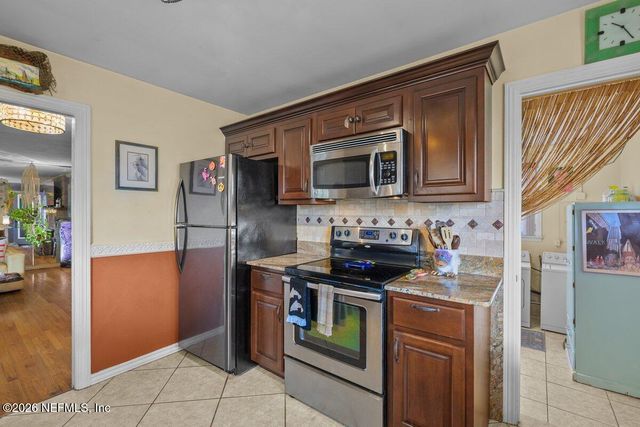 101 ORANGE Street, Satsuma, FL 32189