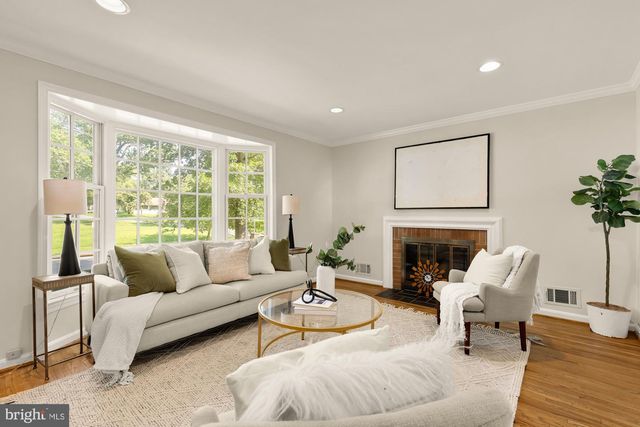 5300 ALTA VISTA RD, Bethesda, MD 20814