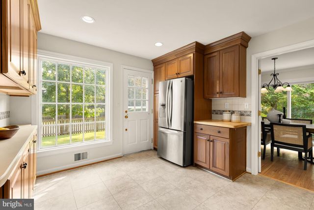5300 ALTA VISTA RD, Bethesda, MD 20814
