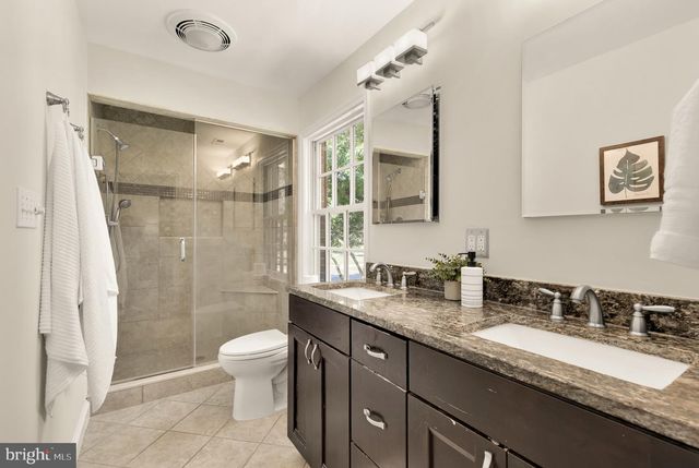 5300 ALTA VISTA RD, Bethesda, MD 20814