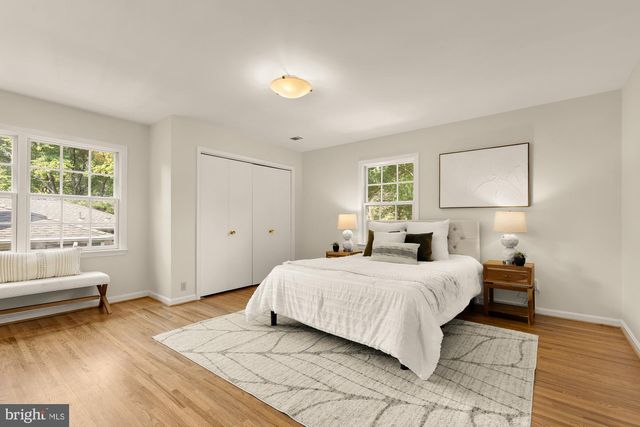 5300 ALTA VISTA RD, Bethesda, MD 20814