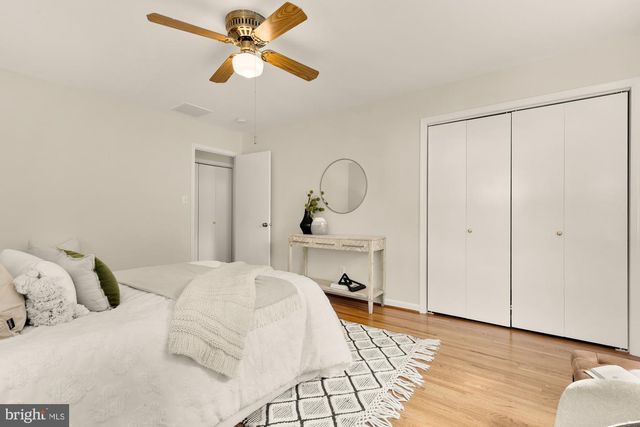 5300 ALTA VISTA RD, Bethesda, MD 20814
