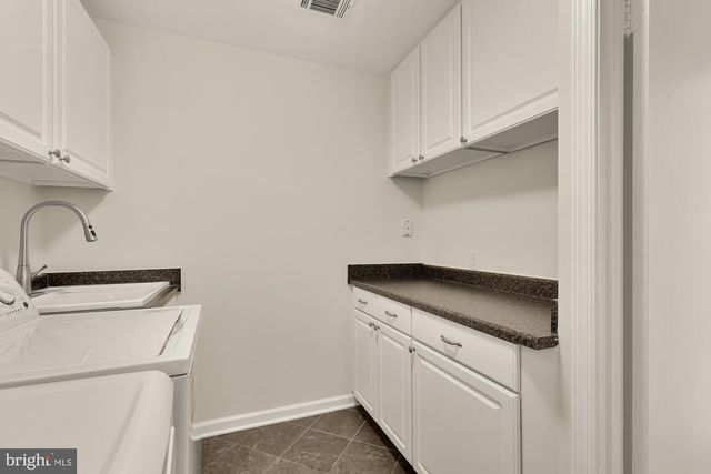 5300 ALTA VISTA RD, Bethesda, MD 20814