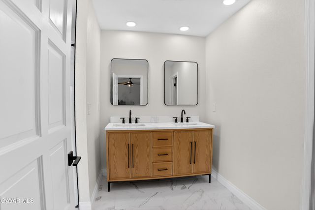 2112 W Avenue J12, Lancaster, CA 93536