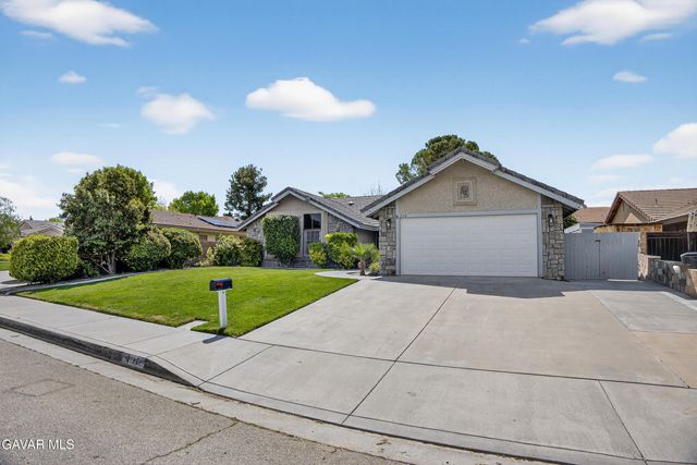 2112 W Avenue J12, Lancaster, CA 93536