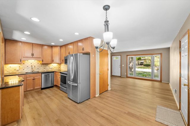 1409 Bradshaw Court, Maumee, OH 43537