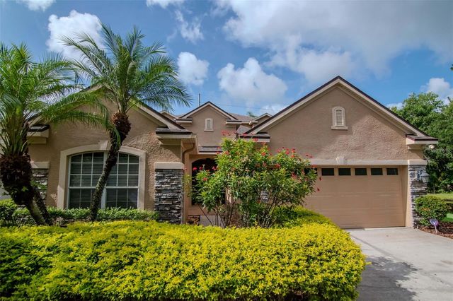 9401 GREENPOINTE DRIVE, Tampa, FL 33626