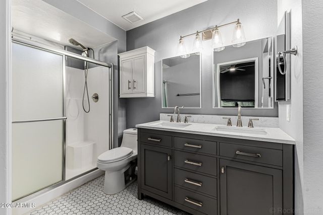 2020 W UNION HILLS Drive 209, Phoenix, AZ 85027