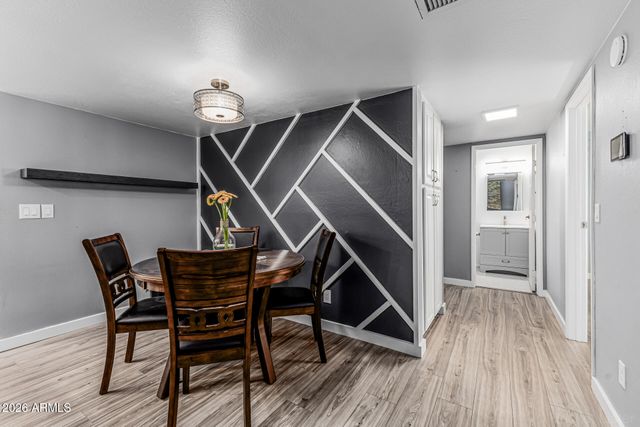 2020 W UNION HILLS Drive 209, Phoenix, AZ 85027