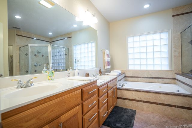 6935 W Hausman, San Antonio, TX 78249