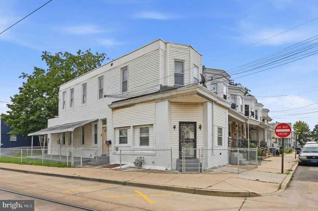 943 MAPLE TER, DARBY, PA 19023 — exterior