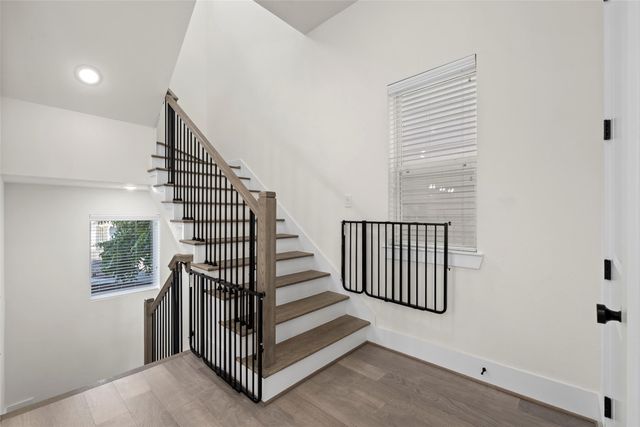 1406 W 21st Street B, Houston, TX 77008