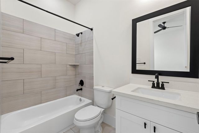 1406 W 21st Street B, Houston, TX 77008