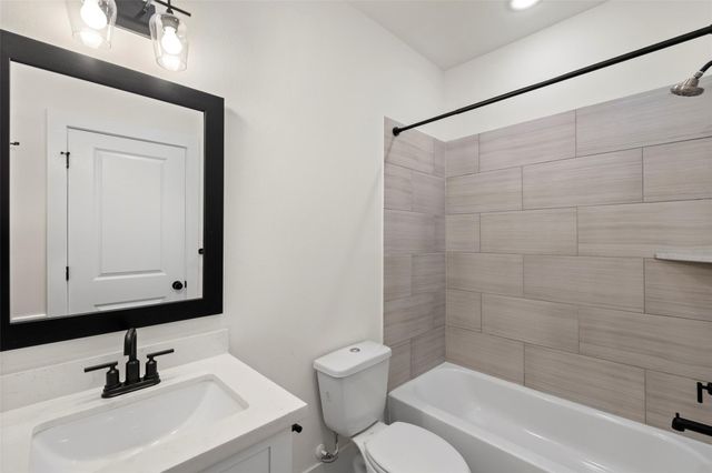 1406 W 21st Street B, Houston, TX 77008