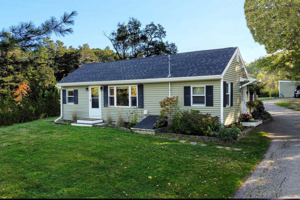 101 Dover Point Road, Dover, NH 03820
