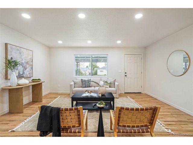 47 Zenobia St, Denver, CO 80219