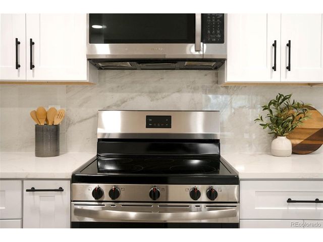 47 Zenobia St, Denver, CO 80219