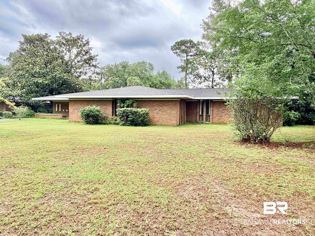 605 E Cumberland Road, Mobile, AL 36608