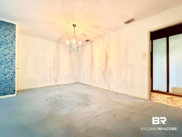 605 E Cumberland Road, Mobile, AL 36608