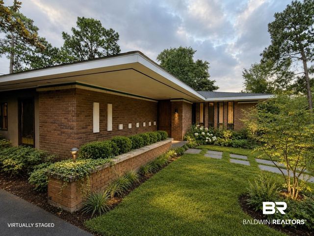605 E Cumberland Road, Mobile, AL 36608