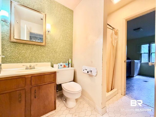605 E Cumberland Road, Mobile, AL 36608