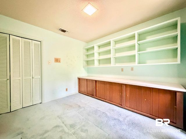 605 E Cumberland Road, Mobile, AL 36608
