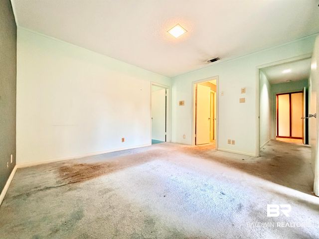 605 E Cumberland Road, Mobile, AL 36608