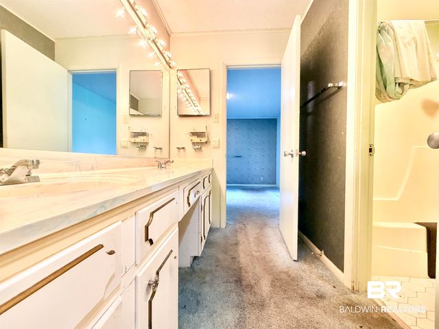 605 E Cumberland Road, Mobile, AL 36608