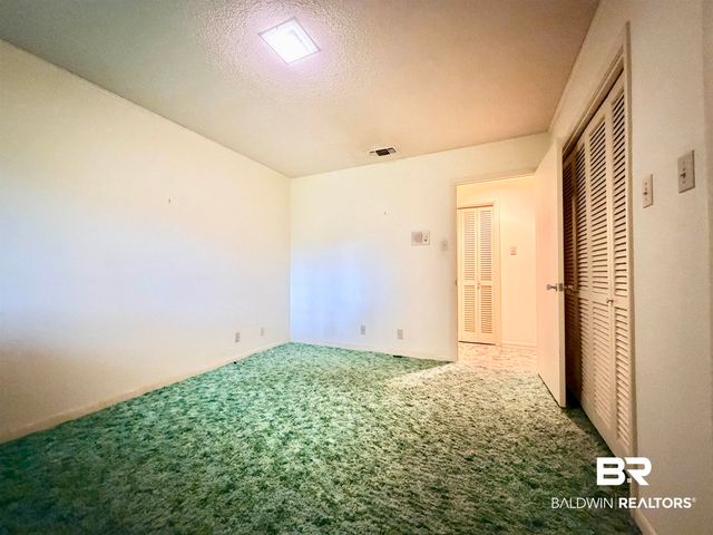 605 E Cumberland Road, Mobile, AL 36608
