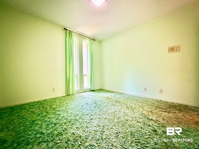 605 E Cumberland Road, Mobile, AL 36608