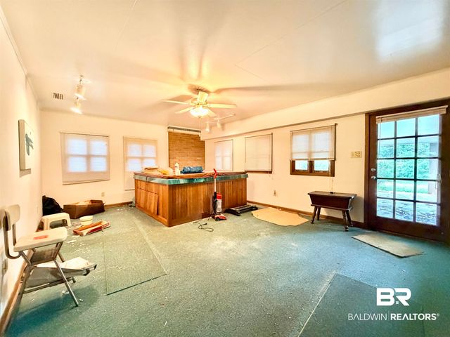 605 E Cumberland Road, Mobile, AL 36608