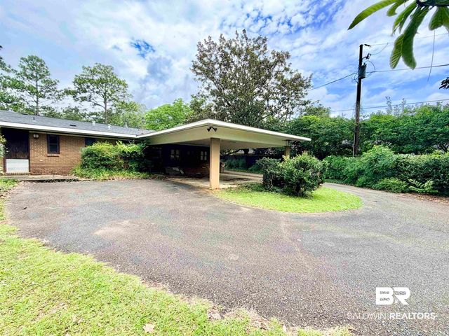 605 E Cumberland Road, Mobile, AL 36608