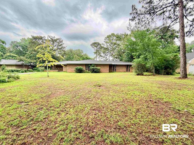 605 E Cumberland Road, Mobile, AL 36608