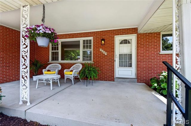 7650 Sunray Lane, St Louis, MO 63123