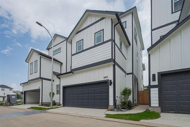 8919 Grovner Place, Houston, TX 77055