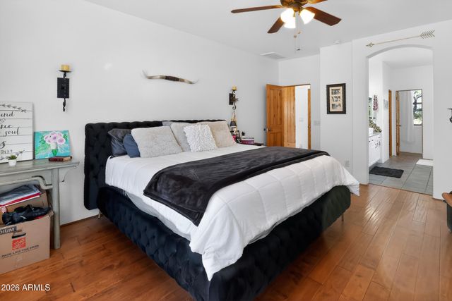 45319 N 18TH Street, New River, AZ 85087