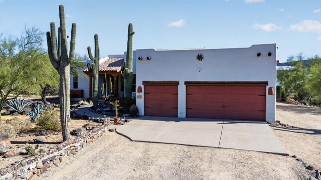 45319 N 18TH Street, New River, AZ 85087