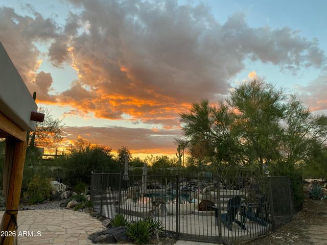 45319 N 18TH Street, New River, AZ 85087