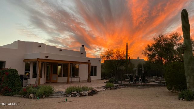 45319 N 18TH Street, New River, AZ 85087