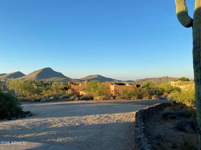 45319 N 18TH Street, New River, AZ 85087