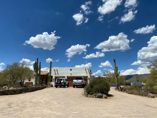 45319 N 18TH Street, New River, AZ 85087