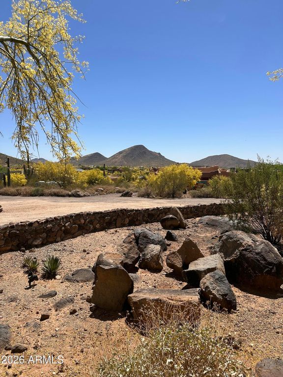 Image 12 of property listing at 45319 N 18TH Street, New River, AZ 85087