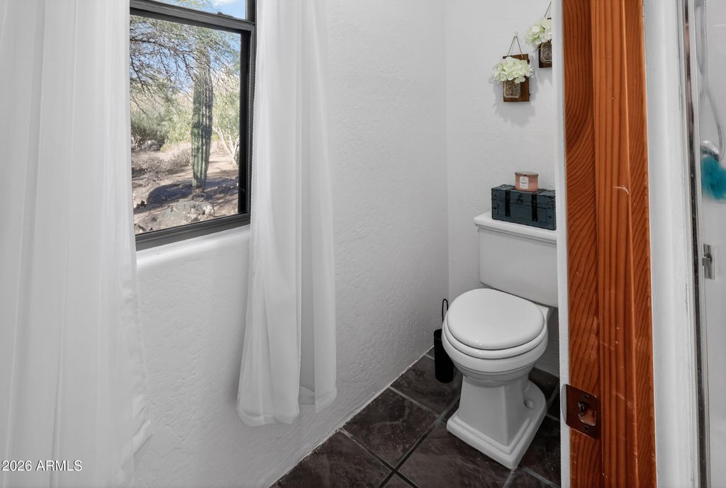 Image 37 of property listing at 45319 N 18TH Street, New River, AZ 85087