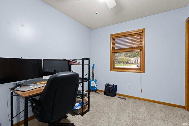58915 Runway Road, Elkhart, IN 46516