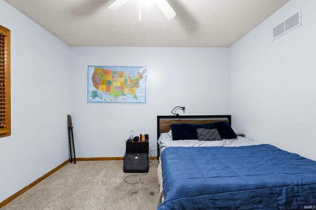 58915 Runway Road, Elkhart, IN 46516