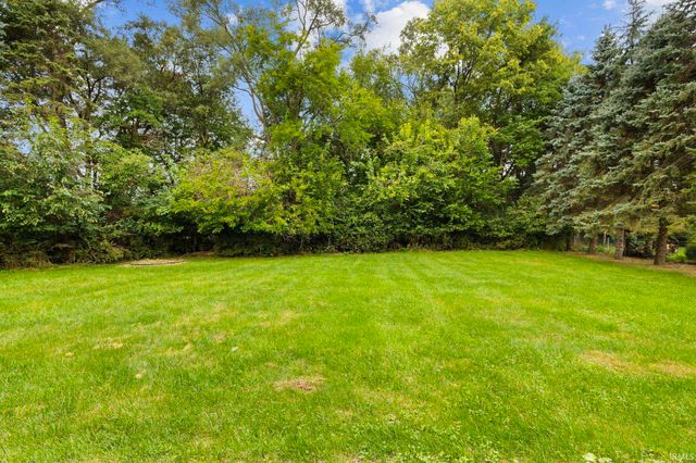 58915 Runway Road, Elkhart, IN 46516