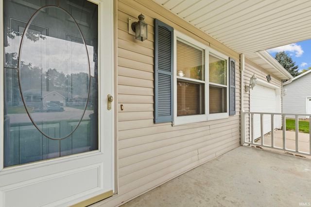58915 Runway Road, Elkhart, IN 46516